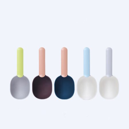 Pet food spoon