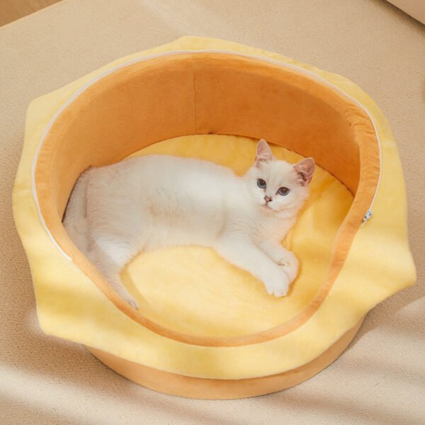 Cat Kennel Is Warm And Closed In Winter, And The Cat House Is Universal In All Seasons. It Can Be Disassembled - Image 2