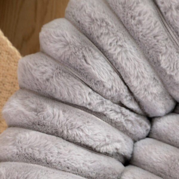 Pet Kennels Long Plush Round Cat Nest Winter Warm Dog Beds Kennel Super Soft Dogs Mat Sofa Pet Deep Sleeping SuppliesPet Products - Image 9